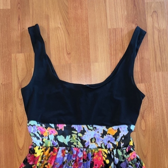 Maurices juniors sleeveless dress black top floral bottom size 3 - Picture 4 of 9